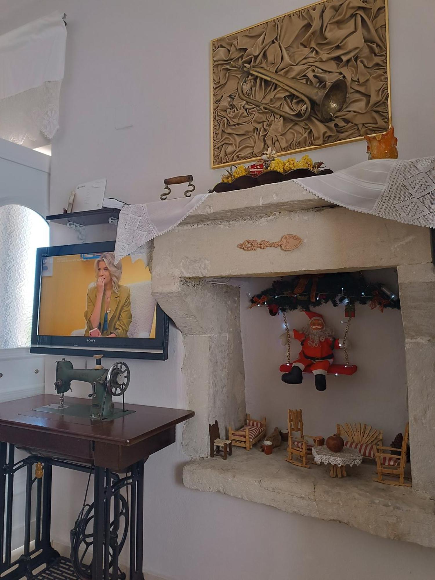 Eirini'S Traditional House Listaros Exterior photo